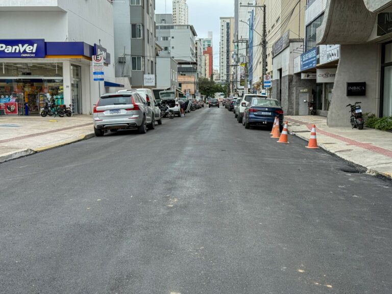 BC conclui pavimentação da Rua 100