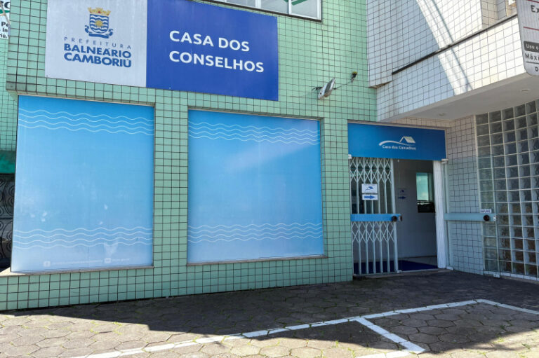 SIME de BC começa a semana com mais de 200 vagas de emprego