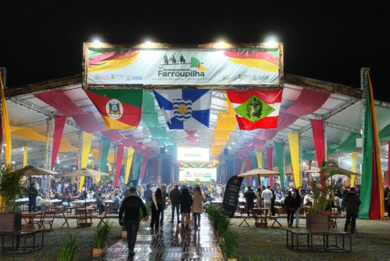 Acampamento Farroupilha recebe atendimento do Obras Móvel neste fim de semana