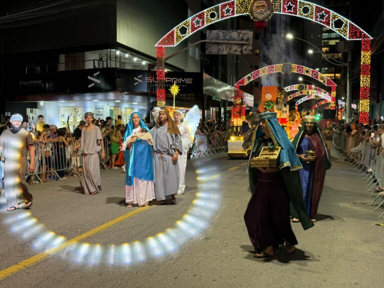 Itapema abre inscrições para voluntários do Desfile do Feliz Natal